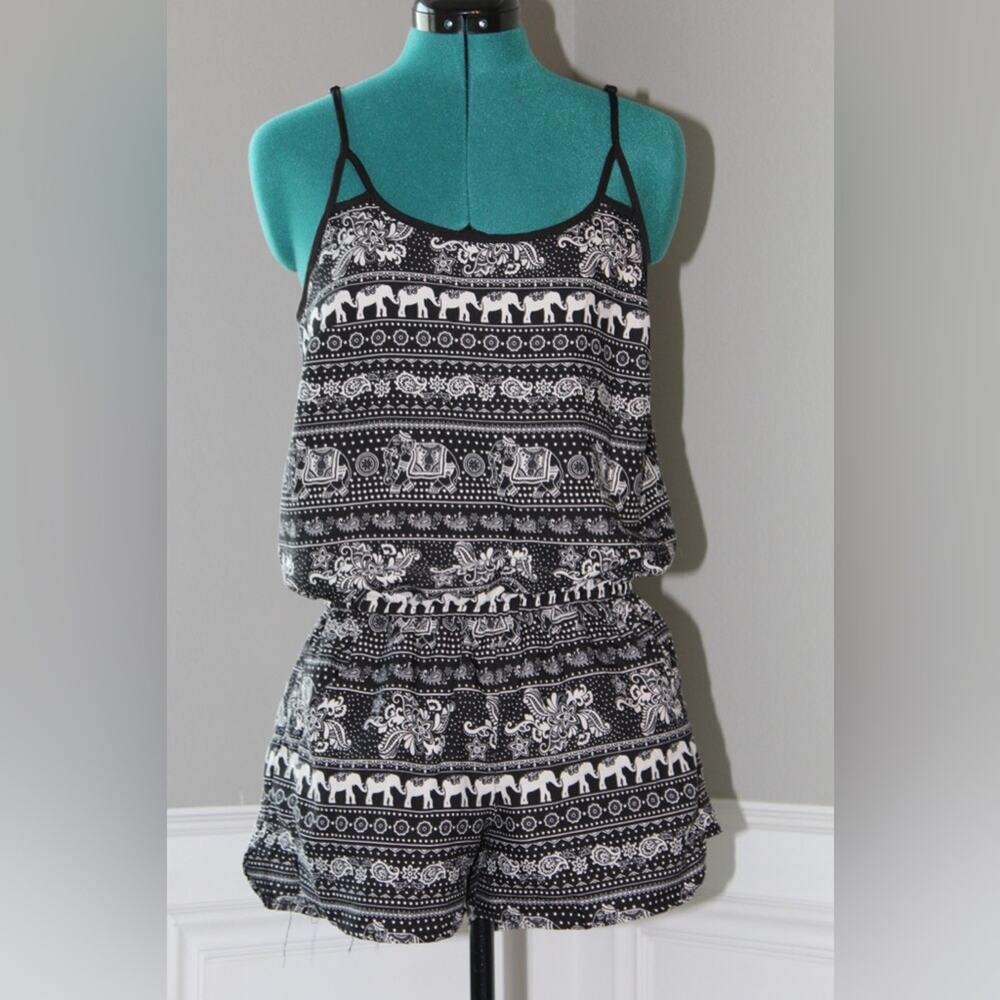 Hot Kiss Romper Black White Elephant Print Sleeveless Boho Festival Women’s M